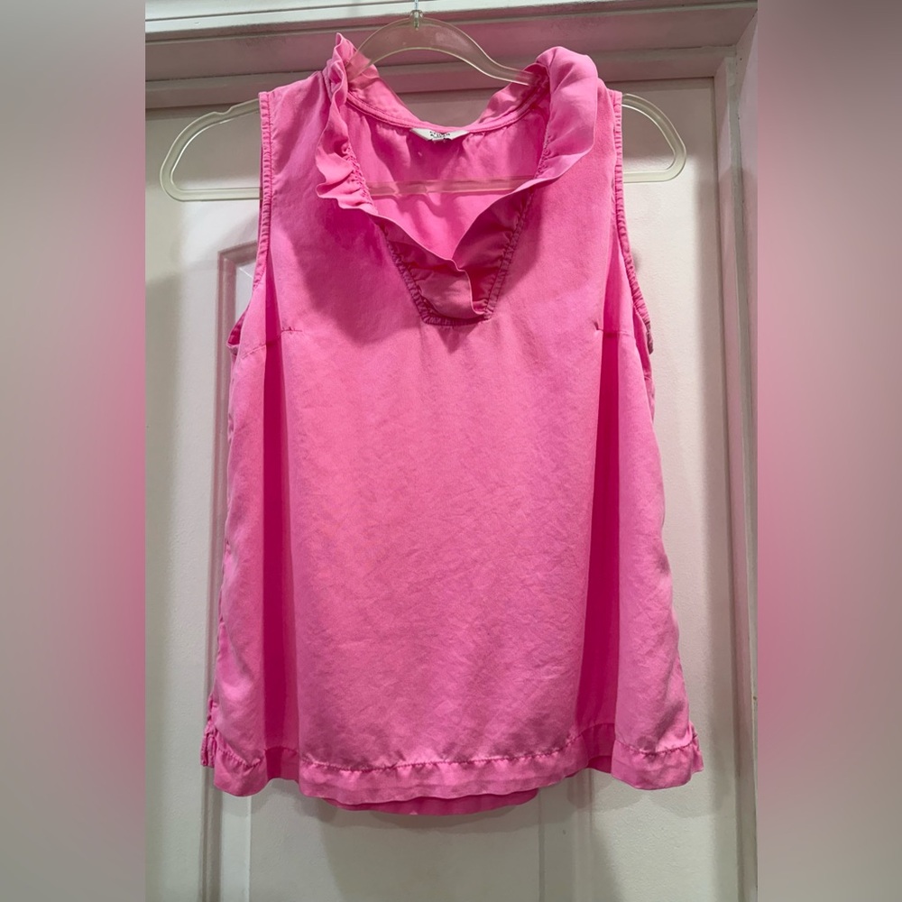 crown & ivy Pink Ruffle V-Neck Sleeveless Blouse Size Medium Petite - Picture 2 of 10